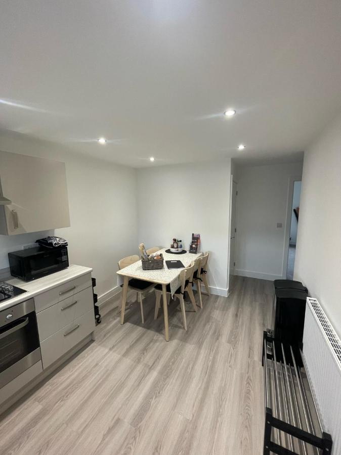 The Rita House Villa Doncaster Exteriör bild